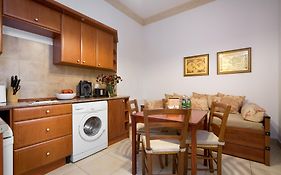 B12 - Comfort Apartemnts City Center